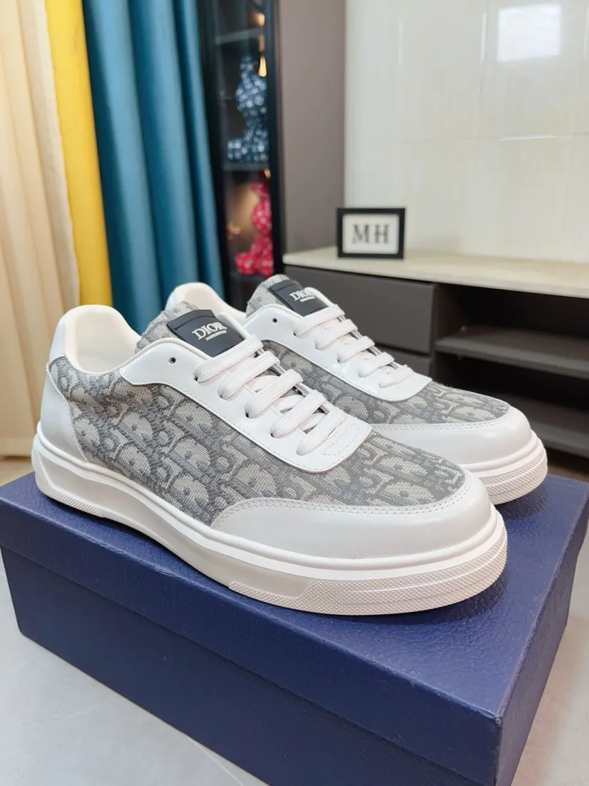 Men's shoes 💰400🌹🌹【Dior】Best-selling official website world premiere 🔝High-end men's shoes brand official website latest series: uppers are made of imported cowhide with special fabrics➕mesh breathable lining. Make walking more convenient and comfortable! Compared with the official quality, Midea’s 1:1 replica. Create a fashionable personality to set off your uniqueness! A must-have for trendy men! Classic style. Men's sizes: 38-44.